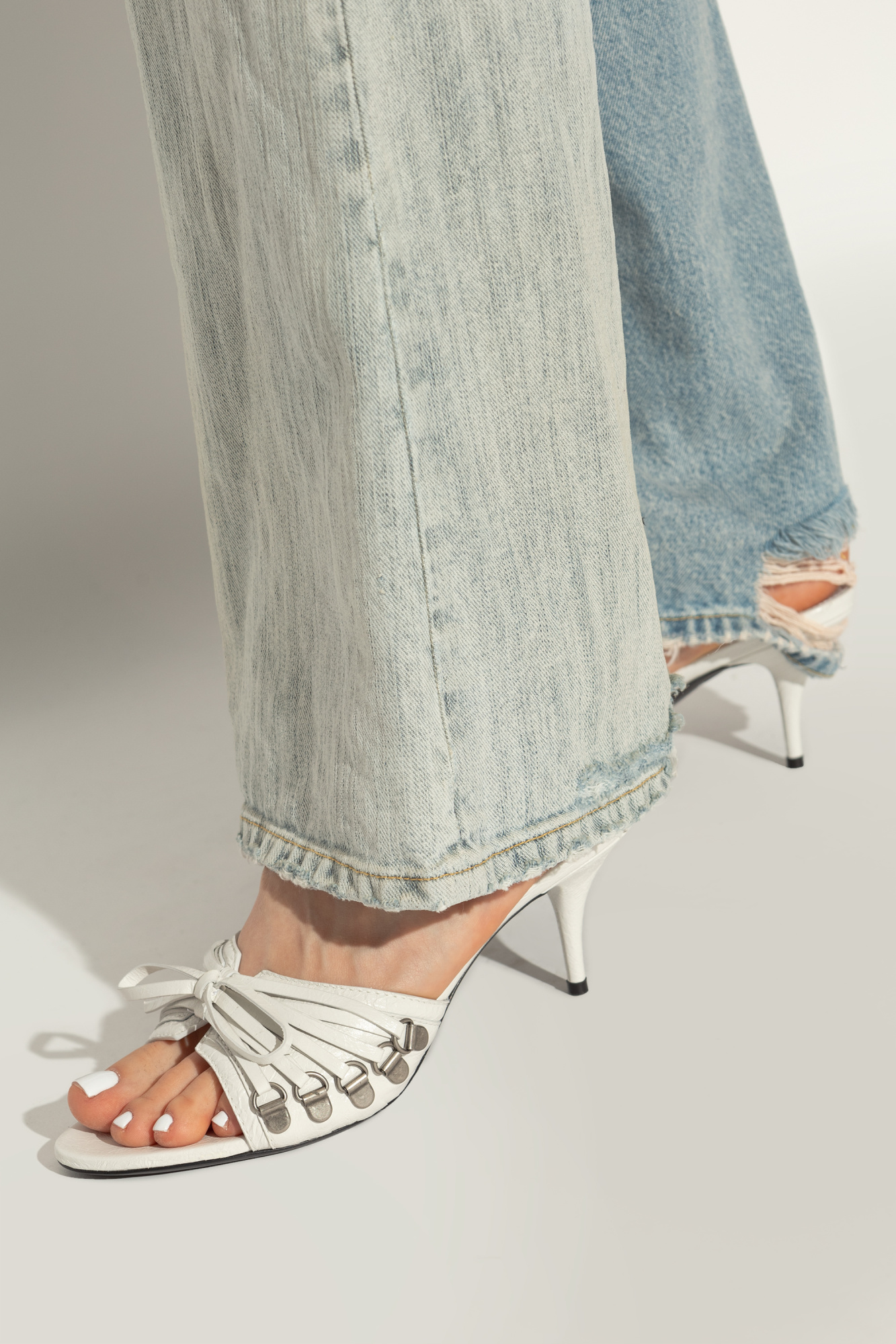 Around the shoess | Balenciaga Santiago Mule Size: 41 fit up